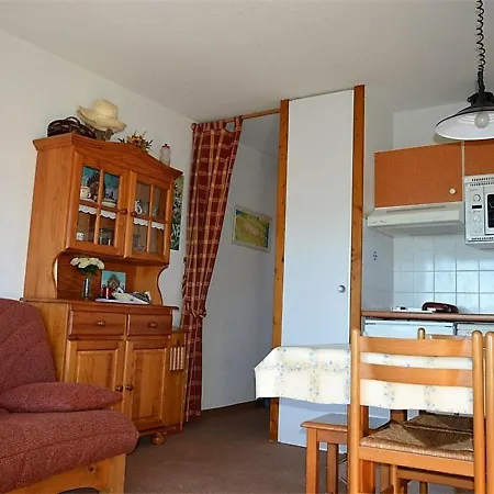 Apartment 2 Pieces Avec Balcon Et Parking A Font-romeu - Fr-1-580-30