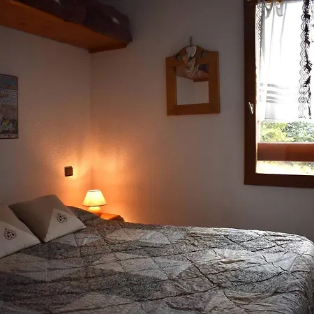 2 Pieces Avec Parking A Font-romeu - Fr-1-580-30